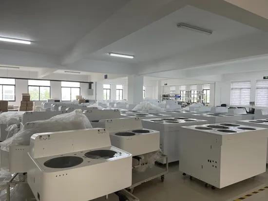 완전 자동화된 생화학 분석기